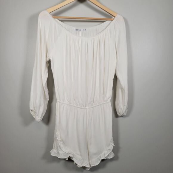 Fraiche by J Off Shoulder Romper - Picture 2 of 9